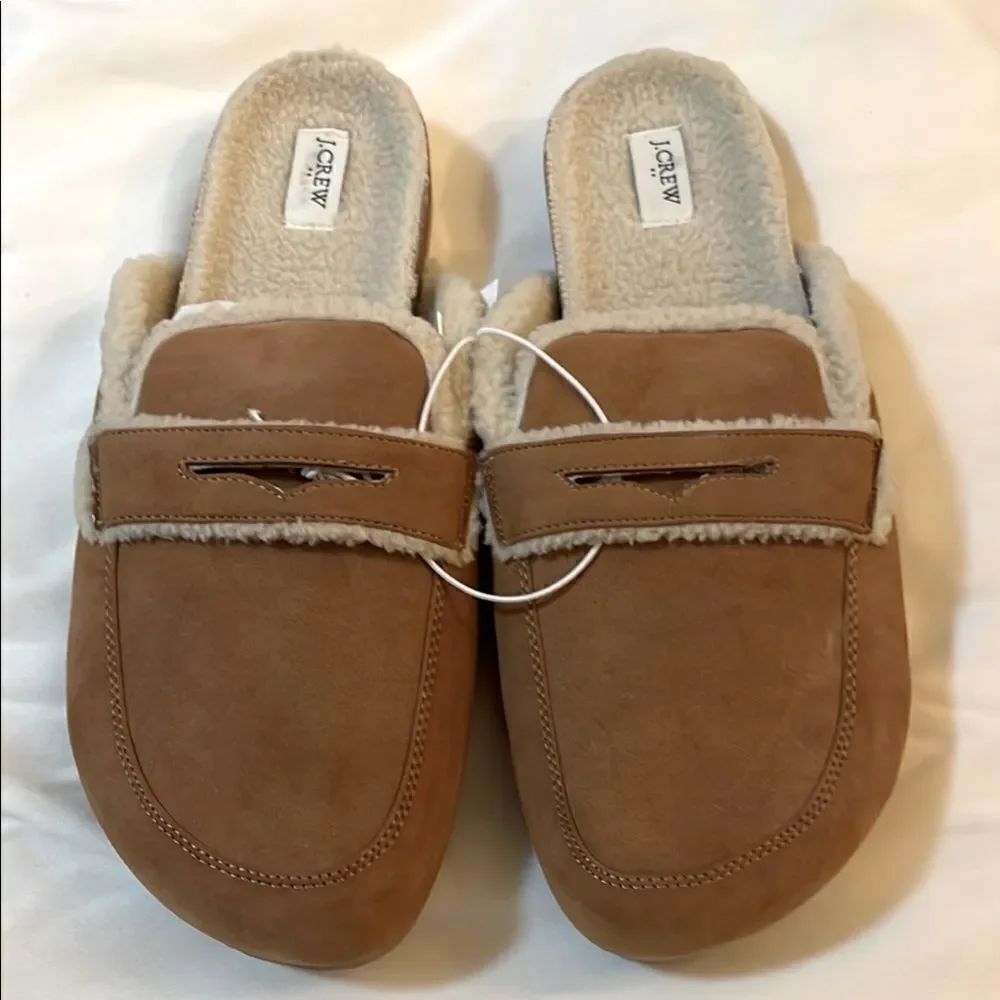 Cozy Tan Slippers with Faux Fur Lining
